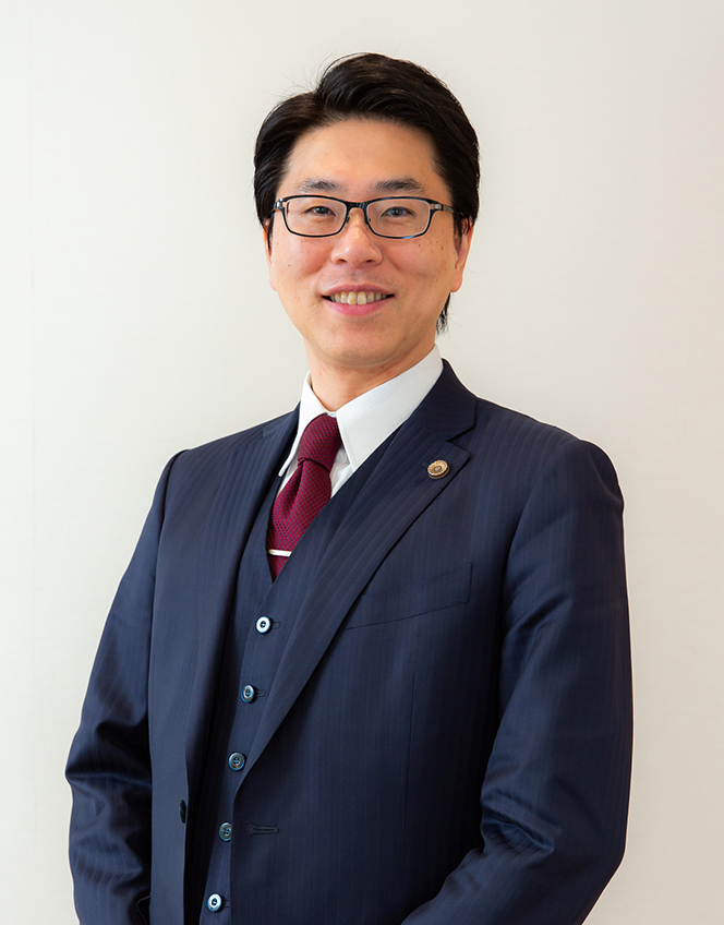 写真 代表弁護士 菅原 仁人